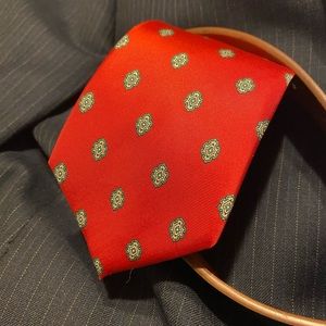 Christian Dior silk necktie. Non smoker. Usually ships same day.